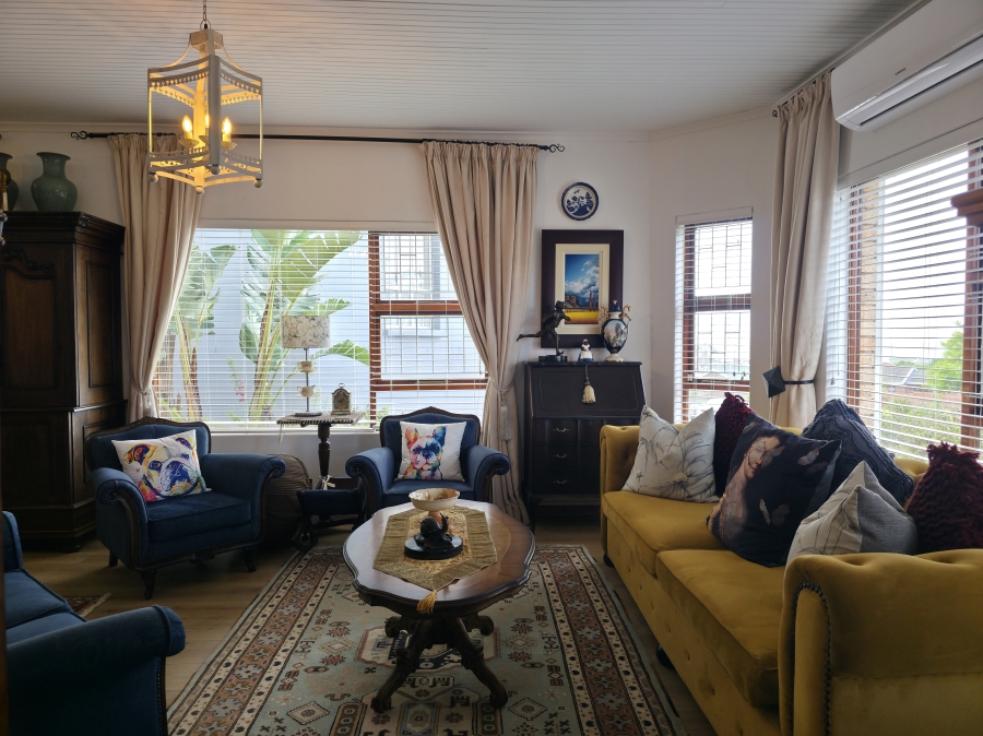 3 Bedroom Property for Sale in Wavecrest Eastern Cape